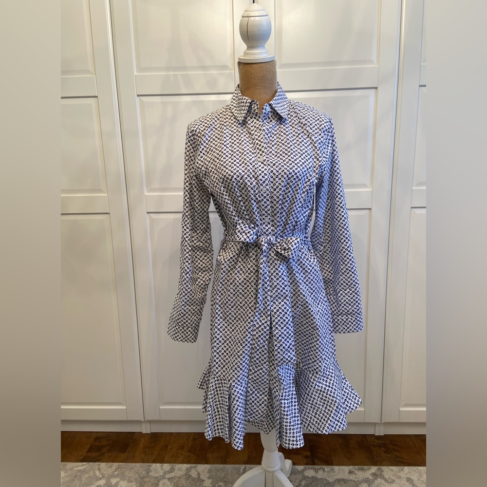 Chaps eat 1978 printed White & Navy Ruffle Button Down Dress sz M